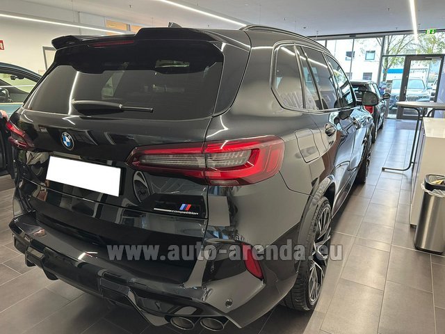 Rental BMW X5 M Competition (2023) in Paris airport
