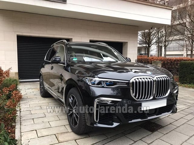 Rental BMW X7 XDrive 30d (7 seats) High Executive M Sport in Moutiers