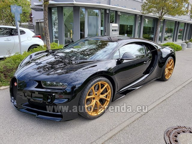 Rental Bugatti Chiron in Les 3 Vallees