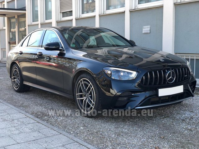 Rental Mercedes-Benz AMG E 53 4MATIC+ Turbo in Valfrejus