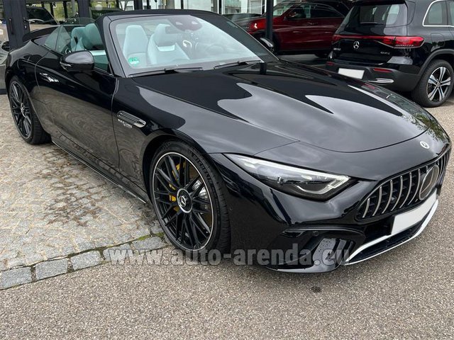 Rental Mercedes-Benz AMG SL 63 Cabrio 4MATIC (2022) 4,0-Liter-V8 585 PS in Val-dIsere