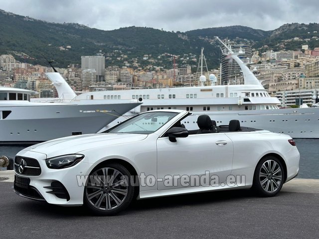 Rental Mercedes-Benz E 200 Convertible AMG equipment in Biarritz