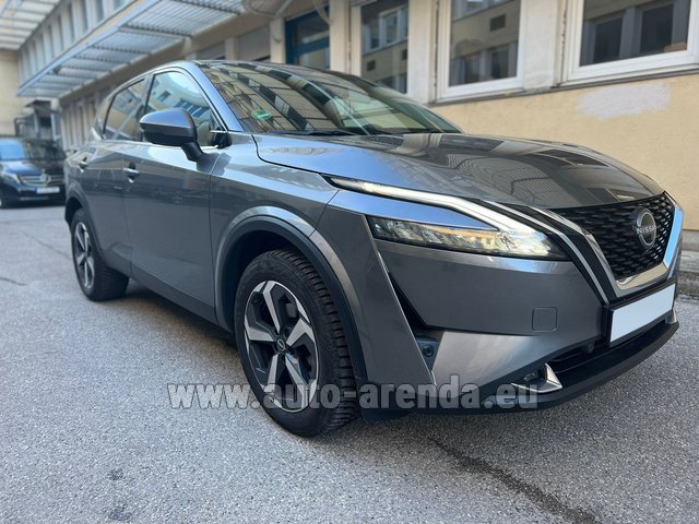 Rental Nissan Qashqai Hybrid 1.3 DIG-T MHEV Xtronic Tekna in Moutiers
