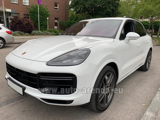 Rental Porsche Cayenne Turbo V8 550 hp in Toulouse