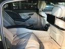 Mercedes Maybach S580 белый для трансферов из аэропортов и городов во Франции и Европе.